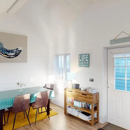 Skylark, The Bay, 2 Bedrooms With Ensuites, Parking For 2 Cars With Ev Point, 2 Dogs Welcome Дом отдыха *