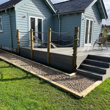 Skylark, The Bay, 2 Bedrooms With Ensuites, Parking For 2 Cars With Ev Point, 2 Dogs Welcome Файли
