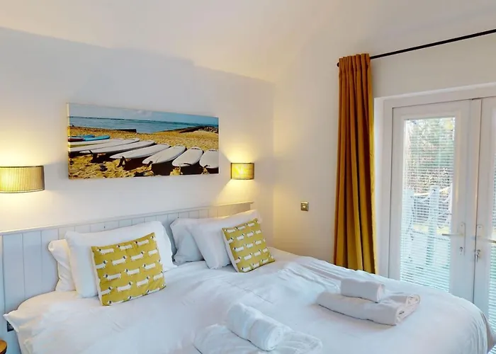 Skylark, The Bay, 2 Bedrooms With Ensuites, Parking For 2 Cars With Ev Point, 2 Dogs Welcome Hébergement de vacances