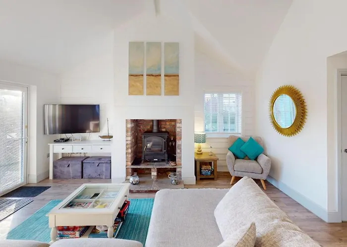 Skylark, The Bay, 2 Bedrooms With Ensuites, Parking For 2 Cars With Ev Point, 2 Dogs Welcome Filey