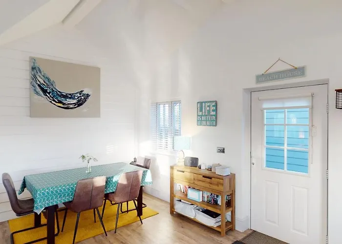 Skylark, The Bay, 2 Bedrooms With Ensuites, Parking For 2 Cars With Ev Point, 2 Dogs Welcome Hébergement de vacances *