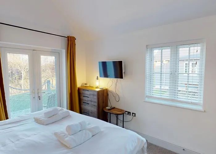 Skylark, The Bay, 2 Bedrooms With Ensuites, Parking For 2 Cars With Ev Point, 2 Dogs Welcome Filey